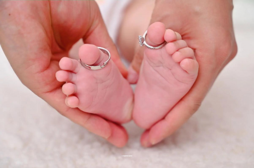 淄博怀孕肚子一边高一边低 淄博怀孕肚子一边高一边低